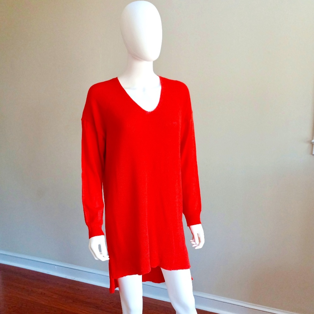 Woolen Lightweight Sweater, Dropped Hem, Long Sleeves, V-Neck